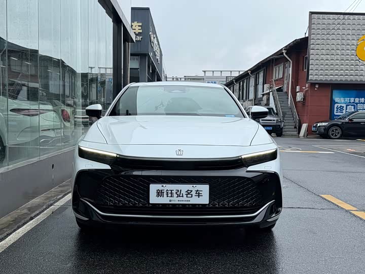 Toyota Crown SportCross 2023 2023款 2.5L SportCross HEV两驱尊贵版