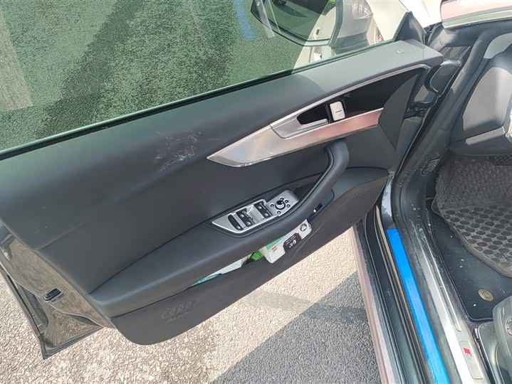 Audi A5 2024 2024款 Sportback 40 TFSI 时尚动感型