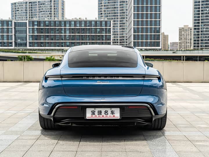 Фото 3 - Porsche Taycan
