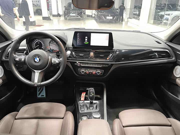 Фото 9 - BMW 1 Series