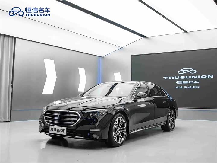 Фото 3 - Mercedes-Benz E-Class