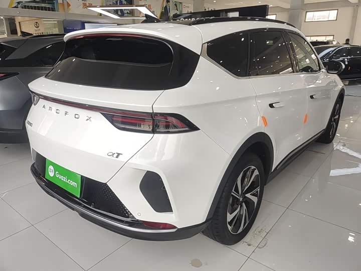 Фото 7 - BAIC Arcfox Alpha T