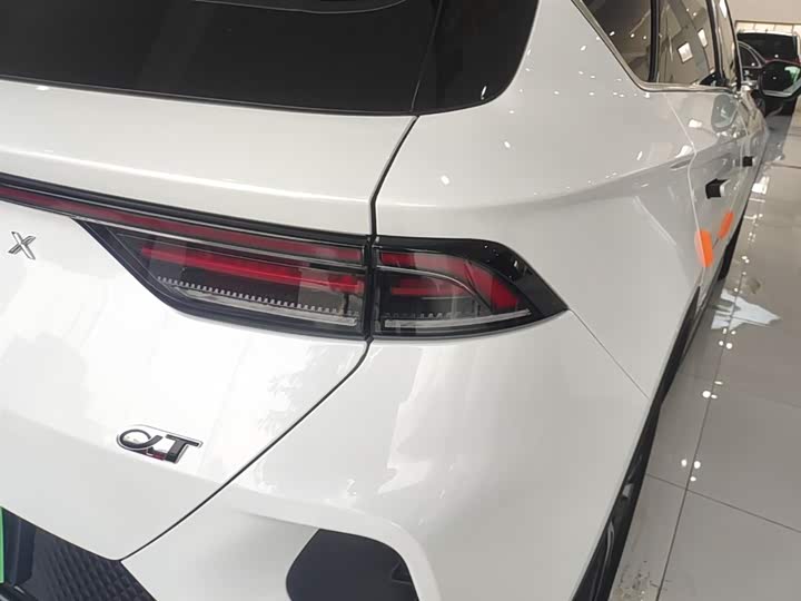 Фото 8 - BAIC Arcfox Alpha T