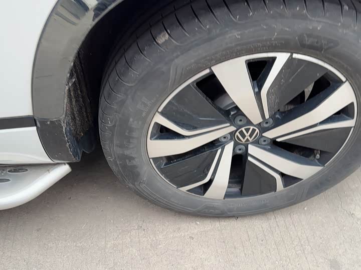 Фото 9 - Volkswagen Tayron GTE Hybrid