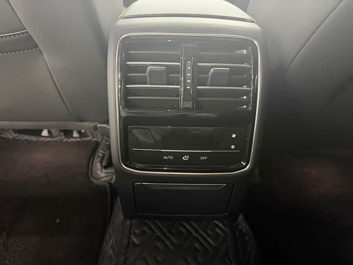 Фото 9 - Volkswagen CC