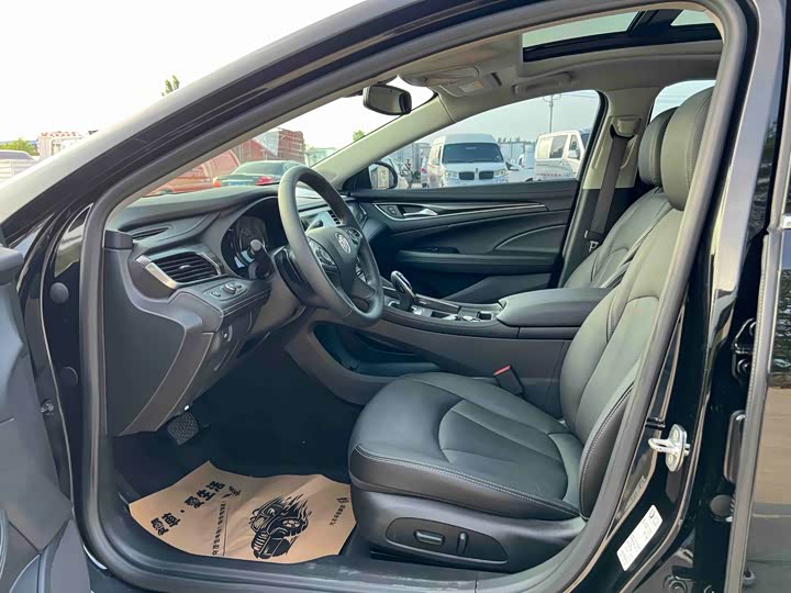 Zdjęcie 5 - Buick LaCrosse