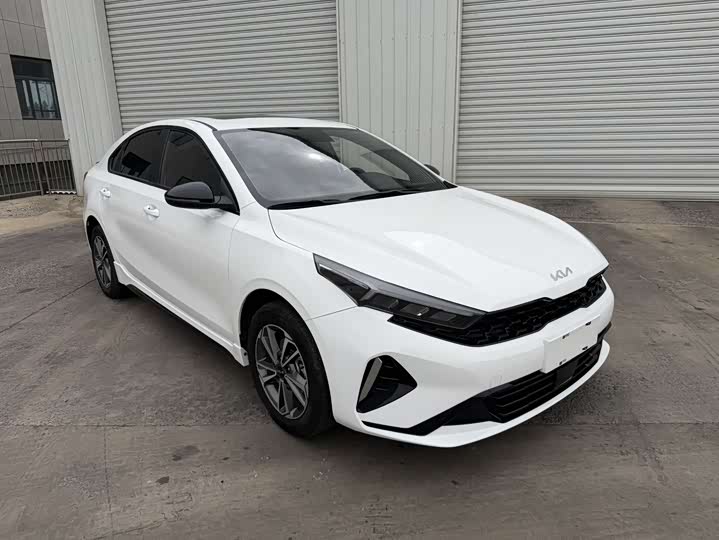 Фото 3 - Kia K3
