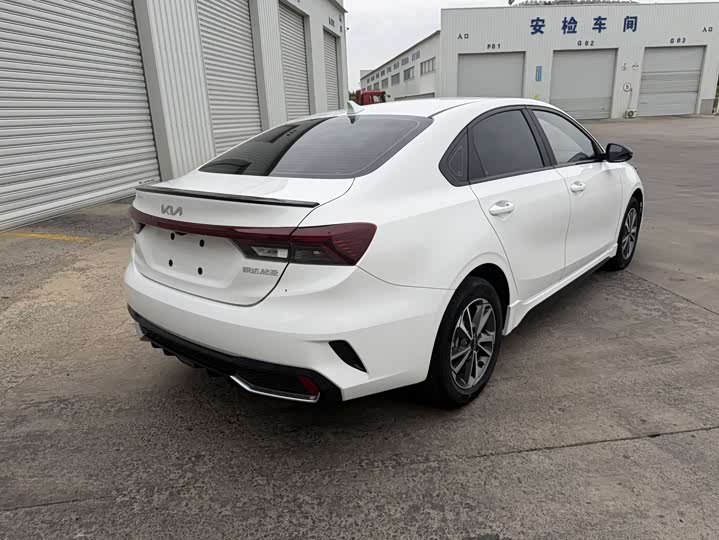 Фото 4 - Kia K3