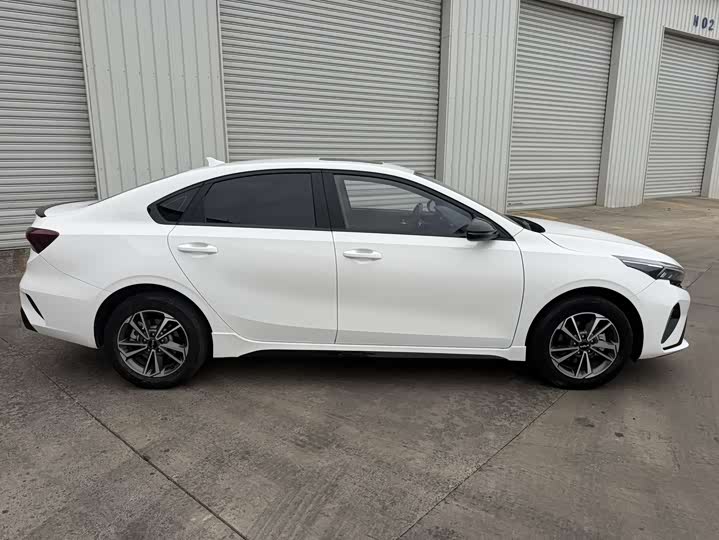 Фото 7 - Kia K3