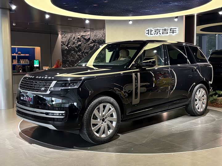 Land Rover Range Rover 2026 2026款 3.0 L6 400PS SE长轴版