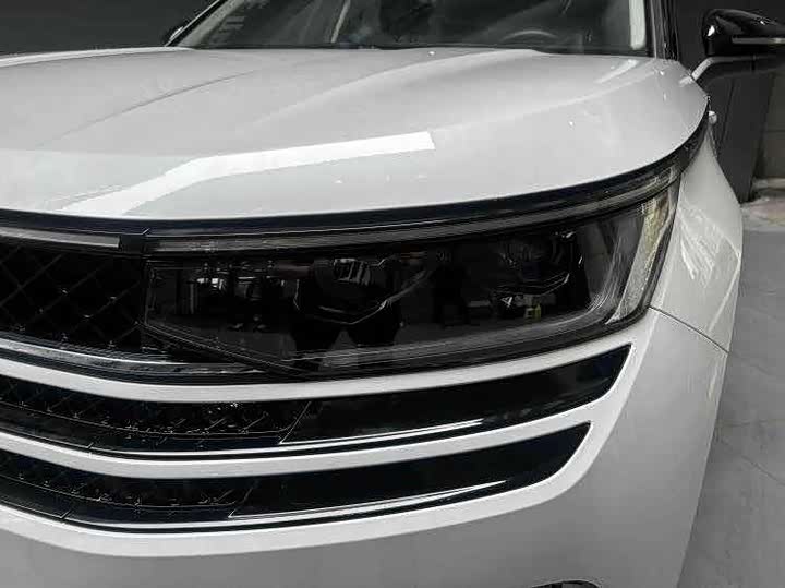 Volkswagen Tavendor 2023 2023款 380TSI 四驱R-Line巡游版