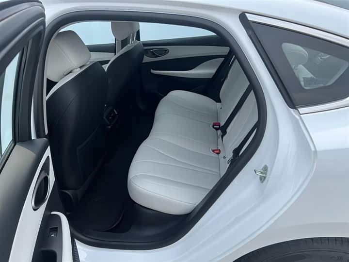 Фото 8 - BYD Seal 05 DM-i Hybrid