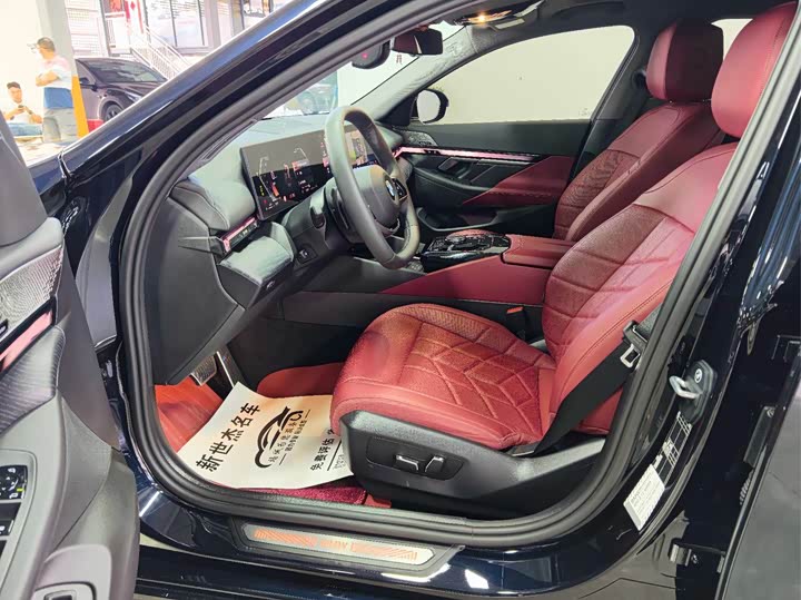 Фото 5 - BMW 5 Series