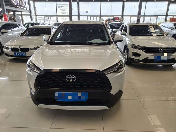 Toyota Corolla Cross 2023 2023款 2.0L 20周年铂金纪念版