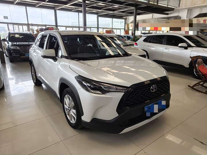 Toyota Corolla Cross 2023 2023款 2.0L 20周年铂金纪念版