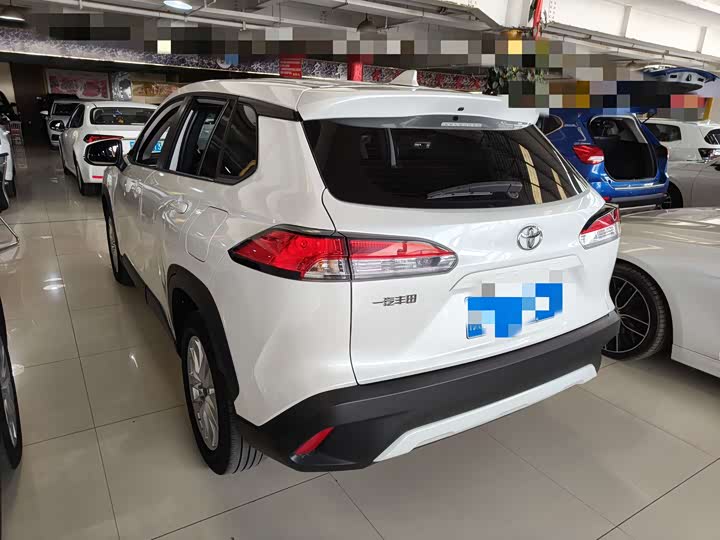 Toyota Corolla Cross 2023 2023款 2.0L 20周年铂金纪念版