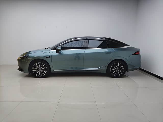 2024 XPeng P5