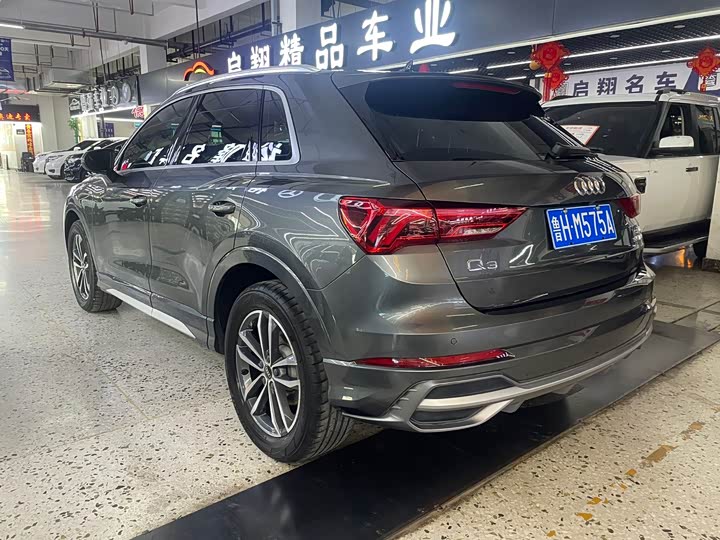 Фото 4 - Audi Q3