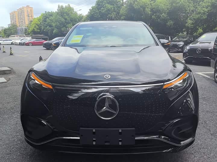 2025 Mercedes-Benz EQS SUV