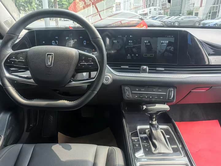 Bestune B70 2023 2023款 第三代 1.5T 自动乐享型70周年纪念版