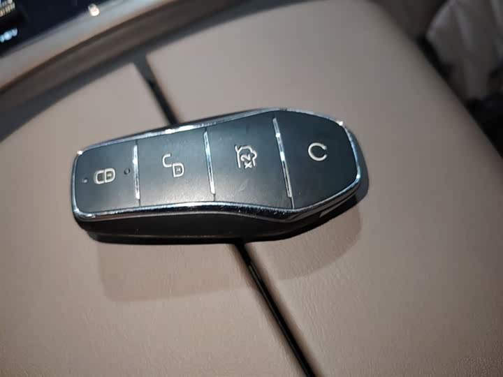 Фото 9 - BYD Han