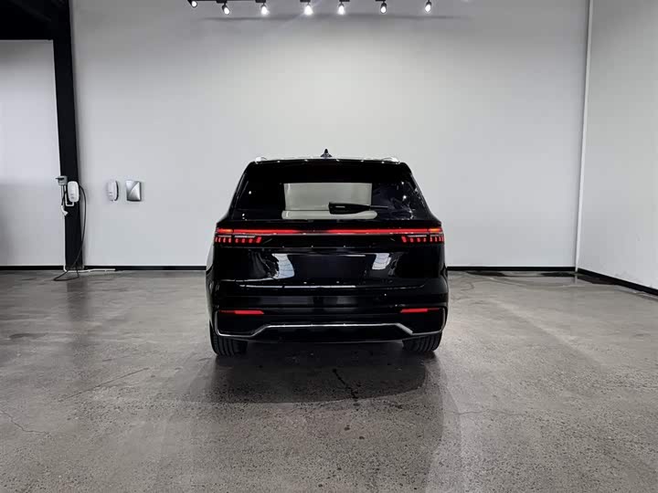 Фото 7 - Geely Monjaro