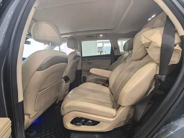 Aito M7 2022 2022款 1.5T 四驱豪华版