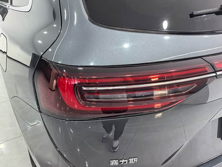 Aito M7 2022 2022款 1.5T 四驱豪华版