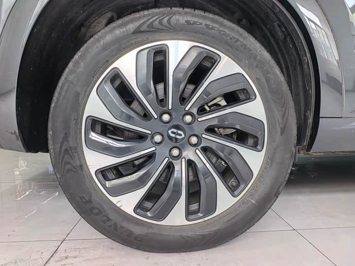 Aito M7 2022 2022款 1.5T 四驱豪华版