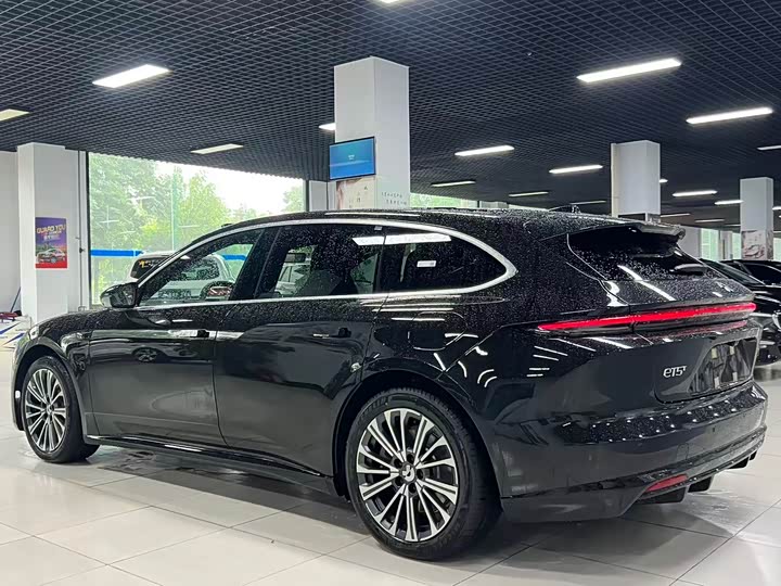 Фото 6 - Nio ET5T