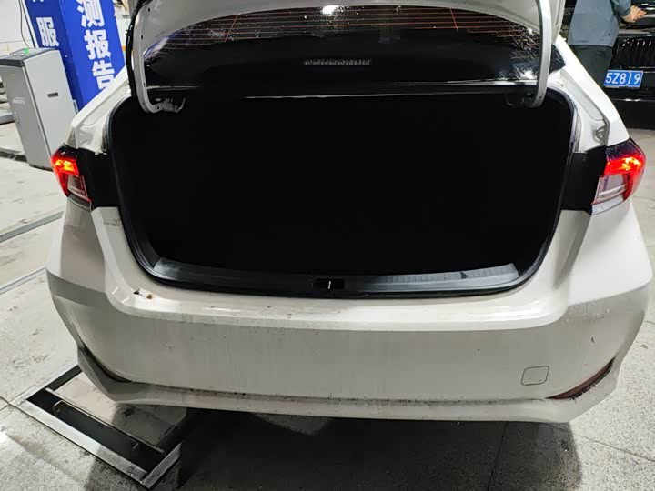 Фото 9 - Toyota Corolla