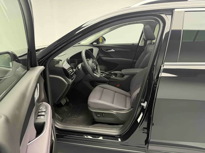 Buick Envision Plus 2026 2026款 昂科威Plus 28T 两驱白金版