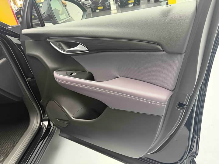 Buick Envision Plus 2026 2026款 昂科威Plus 28T 两驱白金版
