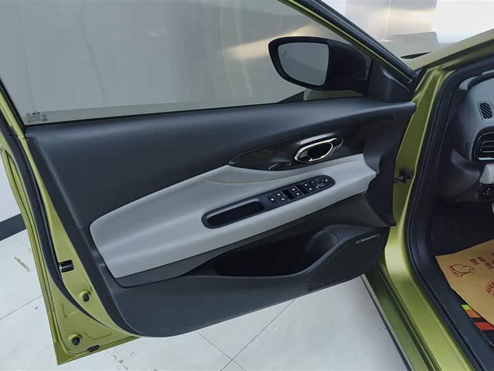 GAC Trumpchi Empow R 2021 2021款 270T DCT J16版