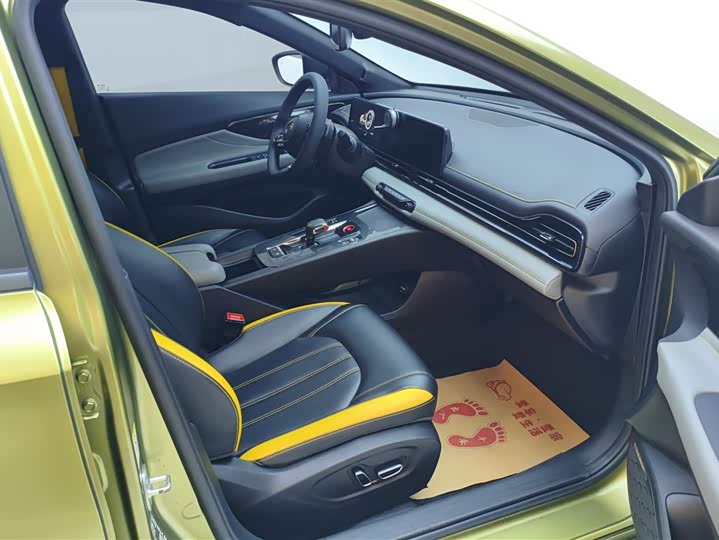 GAC Trumpchi Empow R 2021 2021款 270T DCT J16版