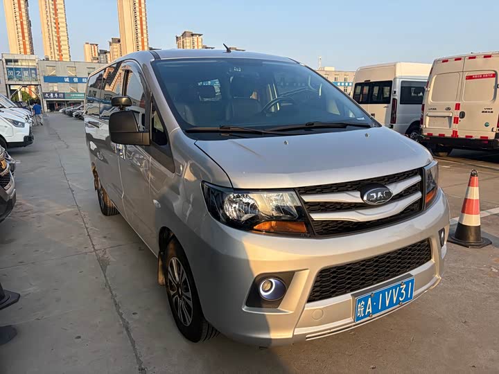 JAC Refine M3 2019 2019款 PLUS 创客版 1.8L 豪华型