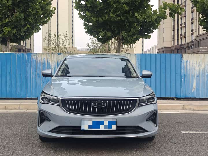 Фото 2 - Geely Emgrand