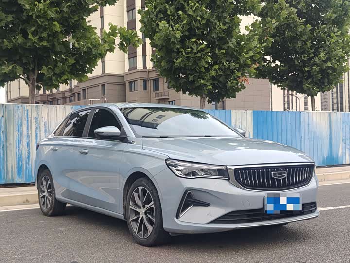 Фото 3 - Geely Emgrand