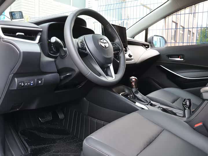Toyota Corolla 2024 2024款 1.8L 智能电混双擎 精英版