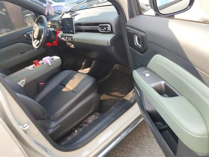 Baojun Yep Plus 2025 2025款 旗舰版 5座