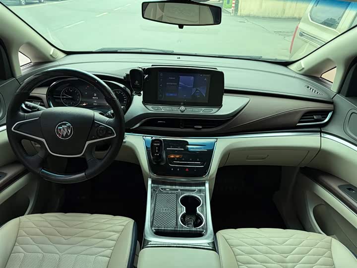 Zdjęcie 5 - Buick GL8 ES