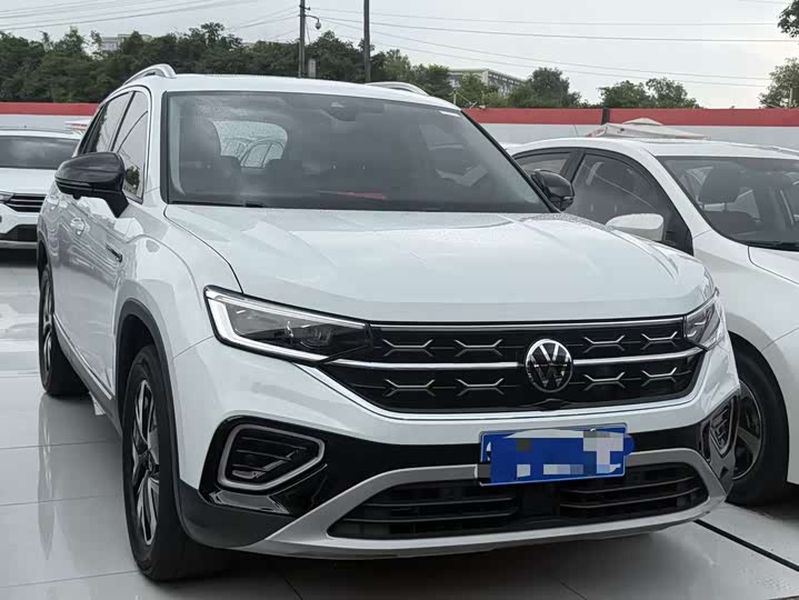 صورة 3 - Volkswagen Tayron