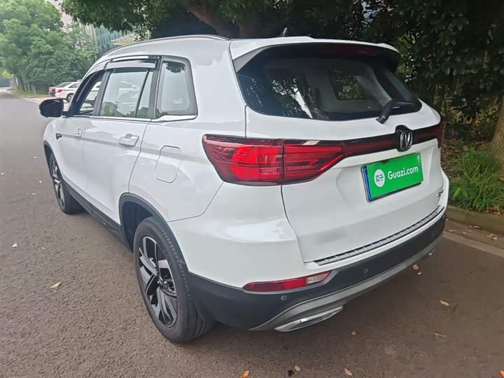 Фото 5 - Changan CS75