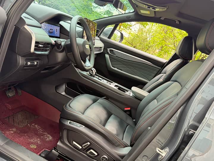 Geely Okavango L 2024 2024款 2.0T DCT旗舰型