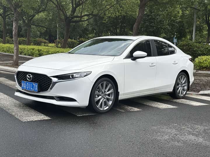 Photo 1 - Mazda 3 (Axela)