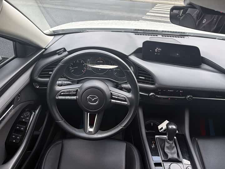 Photo 3 - Mazda 3 (Axela)
