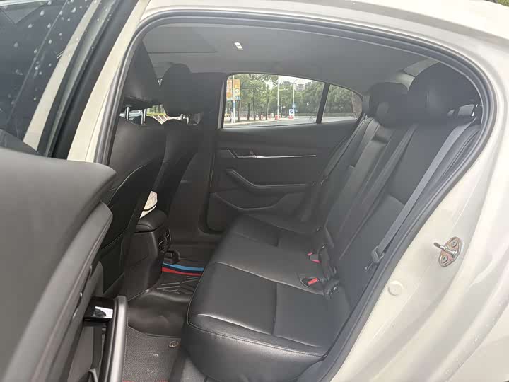 Photo 6 - Mazda 3 (Axela)