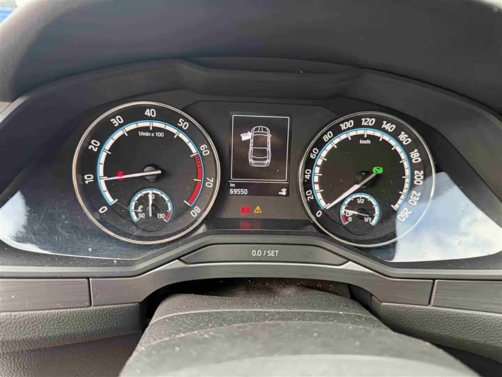 Фото 9 - Skoda Superb