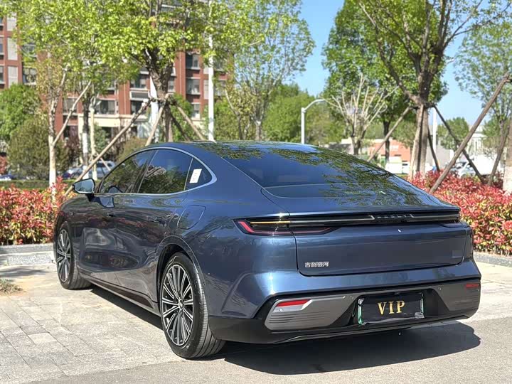 Фото 7 - Geely Galaxy Starshine 8 EM-i