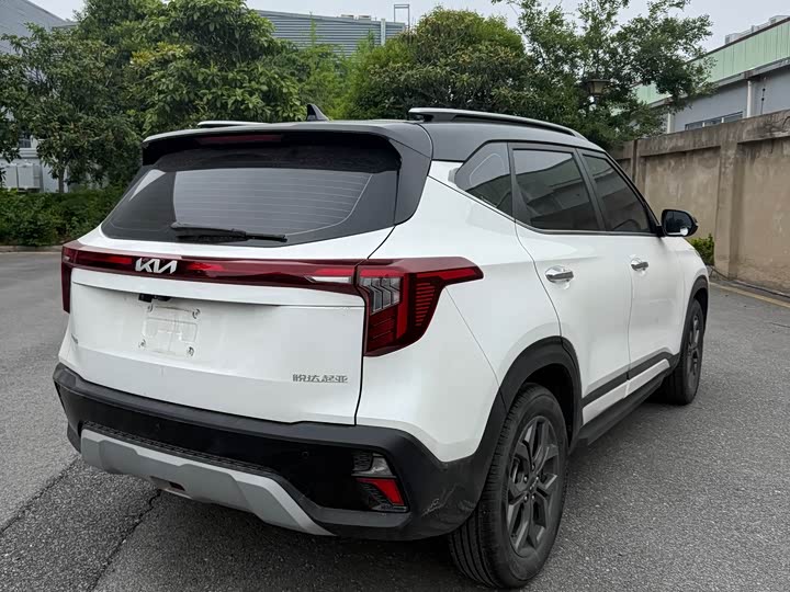 Photo 5 - Kia Seltos